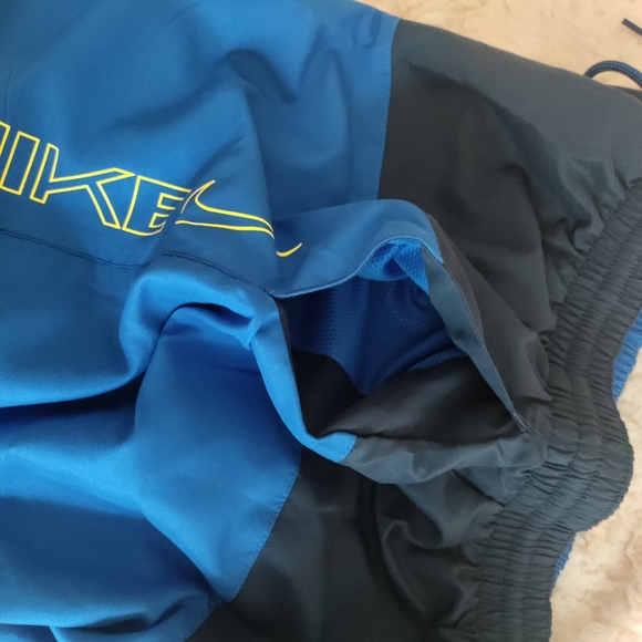 Nike Swim - Picture 5 of 8